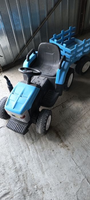 Traktor zabawkaa