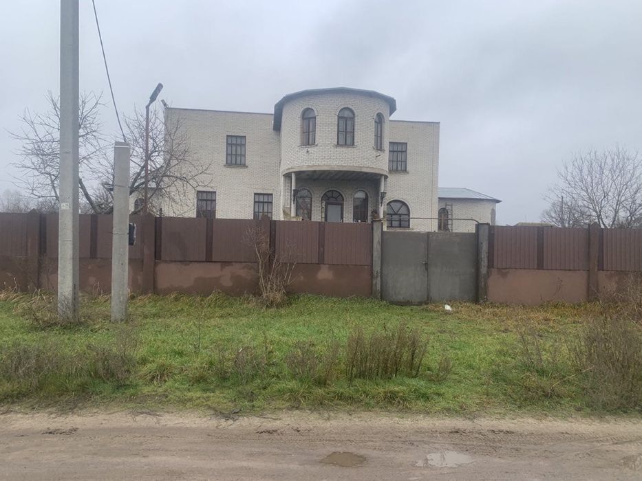 с.Заворичі. Житлово-комерційний комплекс!!! Без комісії!!!