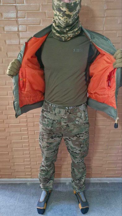 Бомбер чоловічий  MiL-TeC осінь\весна