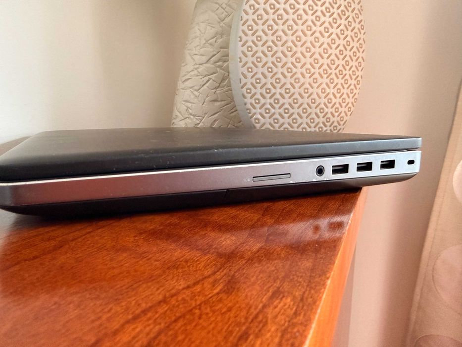 Dell Precision 7520 15.6"FulHD|i7-6820HQ|32G Ram|Ssd 1TB|Quadro M1200|