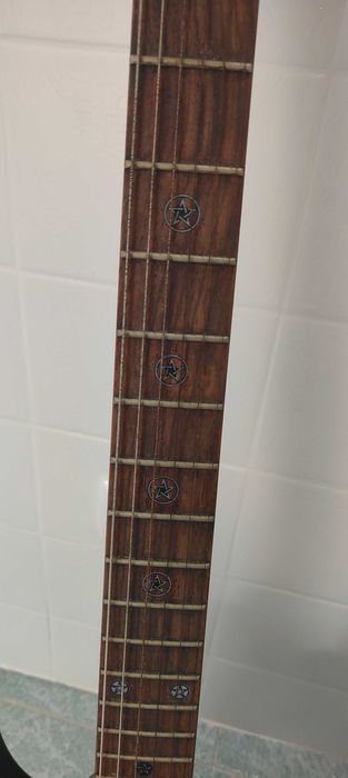 Guitarra elétrica Cort c/ amplificador Roland