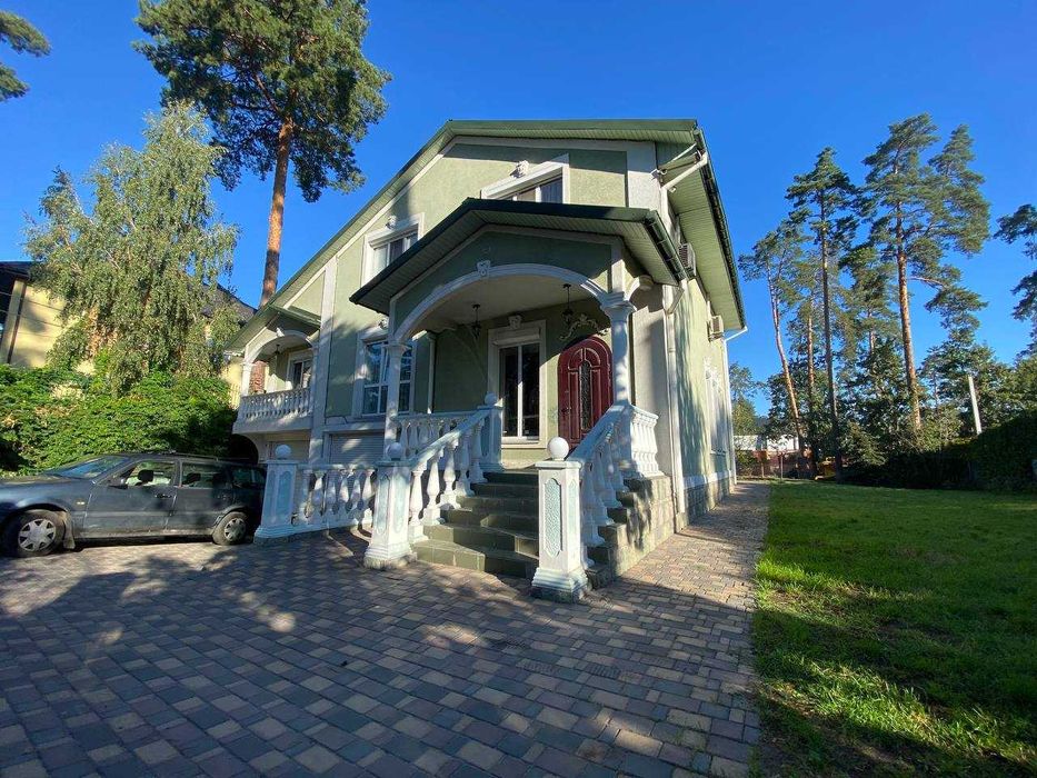 Продаж будинку з басейном в Лісовій Бучі