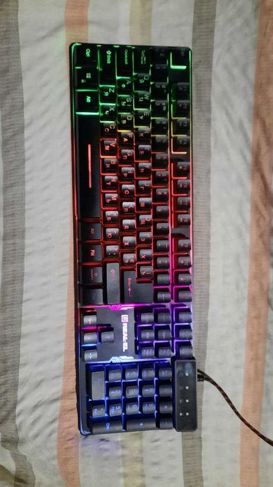 Клавиатура проводная Real-El 8700 Backlit USB