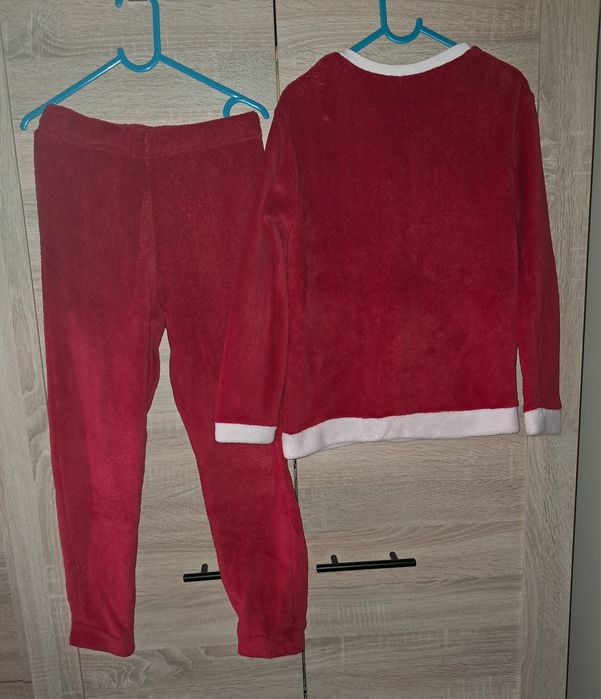 strój świętego Mikołaja/dres rozm.134