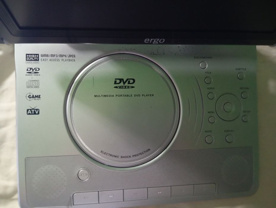 Телевизор ,ДВД проигрыватель, аудио-видео проигрыватель - все в одном.