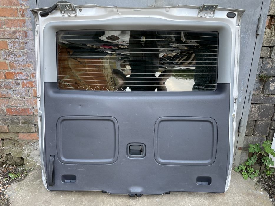 Карта задней двери ляда на VITO-VIANO W 639