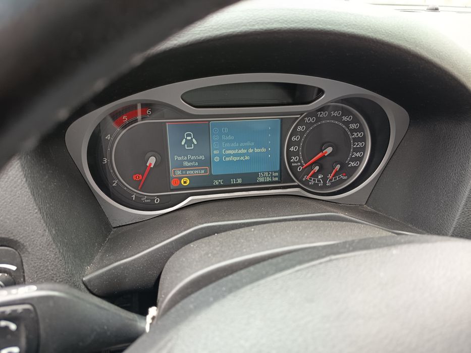 Ford Mondeo MK4 ano 2009 com 280 mil Km  de 1.8