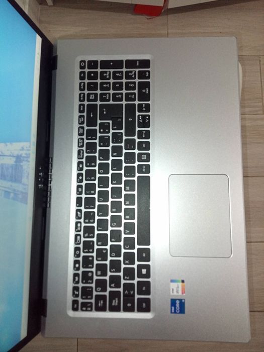 Portátil Acer Aspire 3 i5 11ª Gen | 8GB | SSD 256GB | 17.3” Full HD