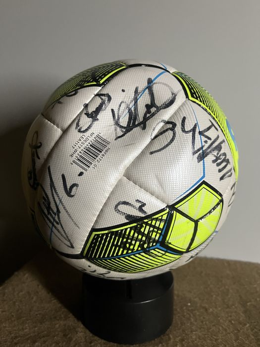 Мʼяч  New Balance. ФК «Шахтар»