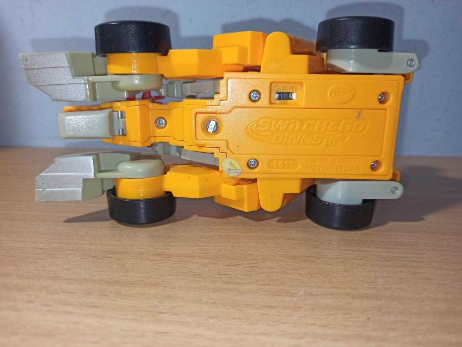 Іграшка робот трансформер динозавр VTech Switch & Go Dinos Quiver ліцензійна світло звук