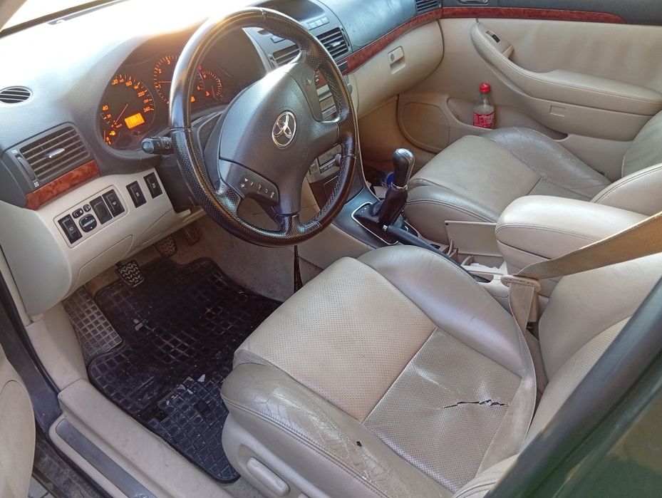Toyota Avensis T25 2.0 D-4D