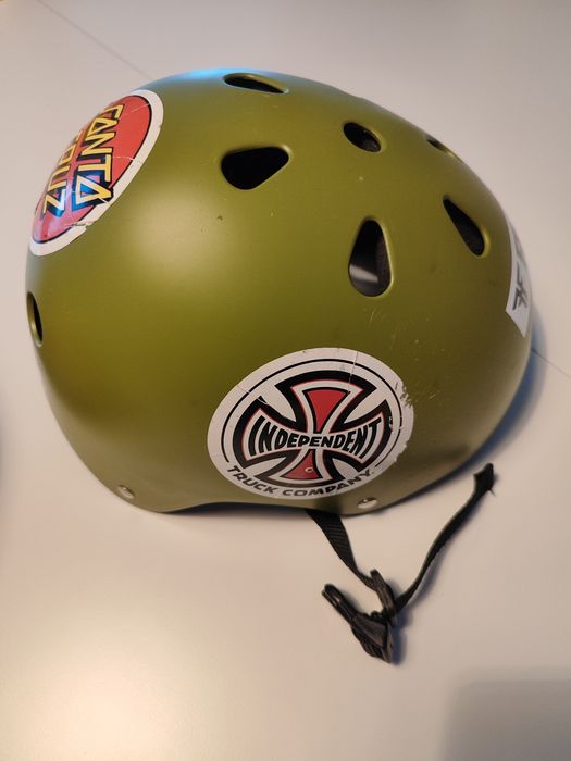 Capacete BTT + capacete skate