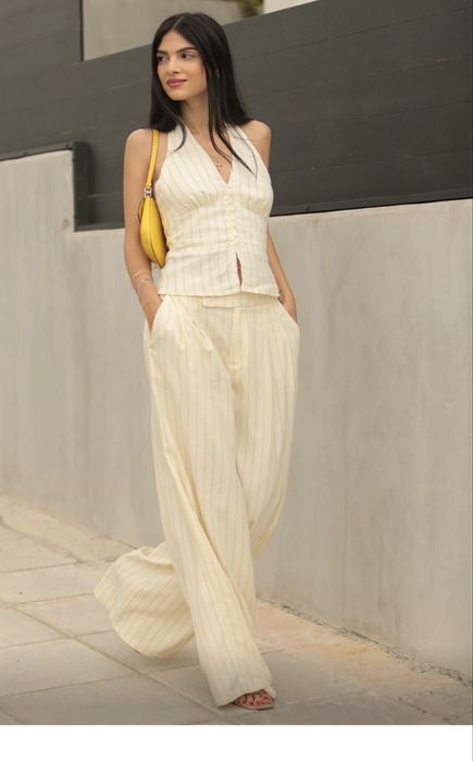 Льняной топ Stradivarius