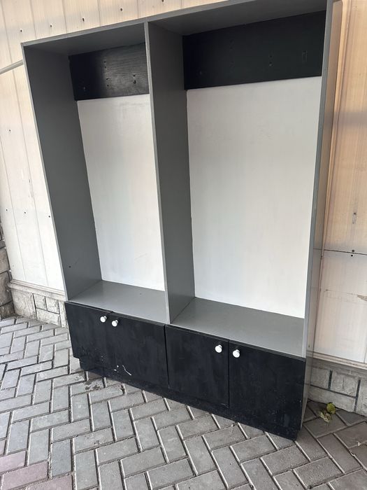 Продам   прихожу