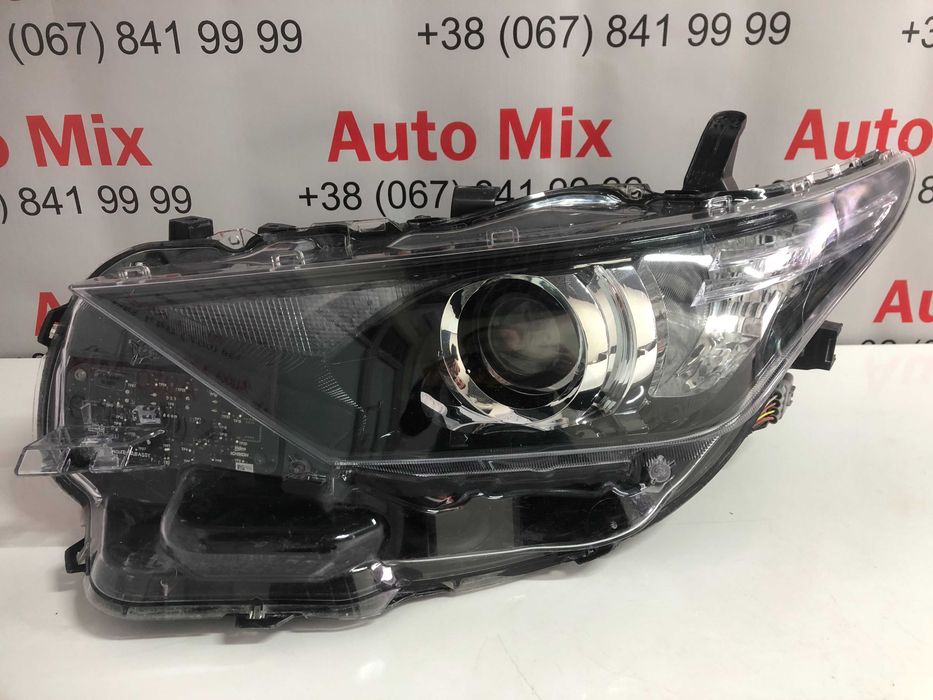 Фара Toyota auris 2 Led 90070908