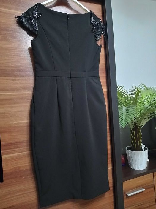 Piękna sukienka Mohito 34/36