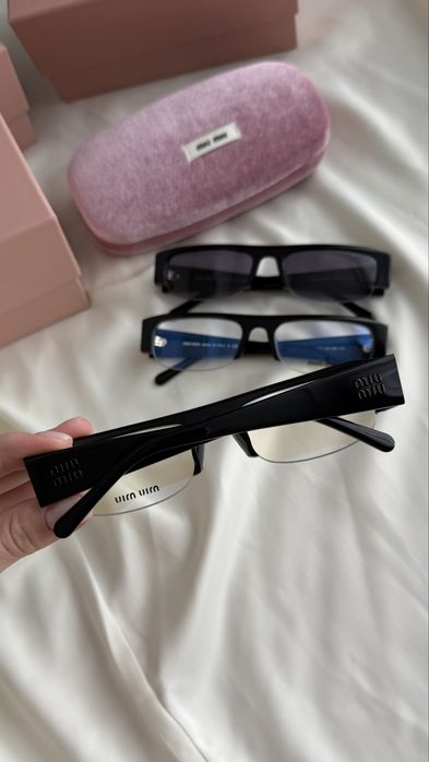 трендові окуляри miu