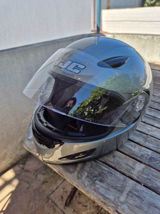 Capacete mota marca HJC