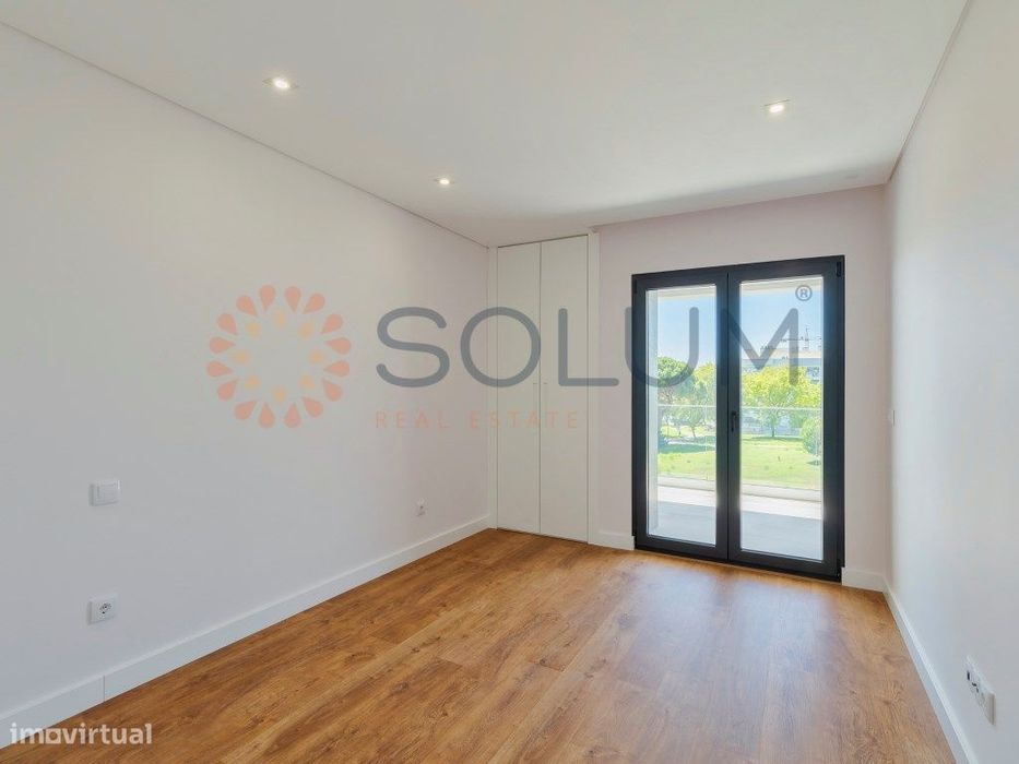 T3 com 3 suites - Montijo