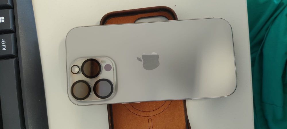 iPhone 16 pro 256 gb