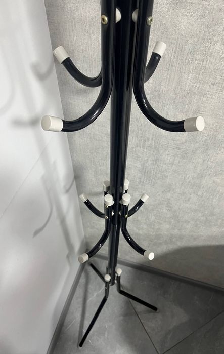 Вішалка для одягу підлогова