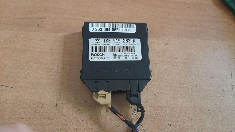 Moduł sterownik parkowania pdc vw golf v 5 plus 1k0919283a