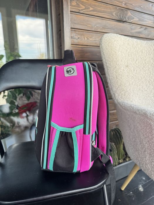 Продам портфель 1-4 клас