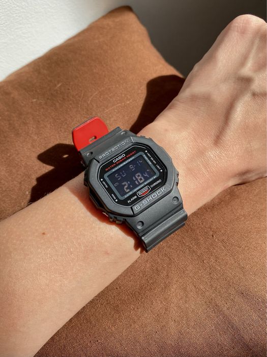 Годинник Casio G-Shock DW-5600HR-1ER