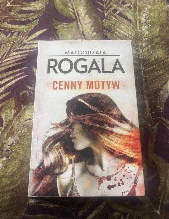 Książka „cenny motyw”