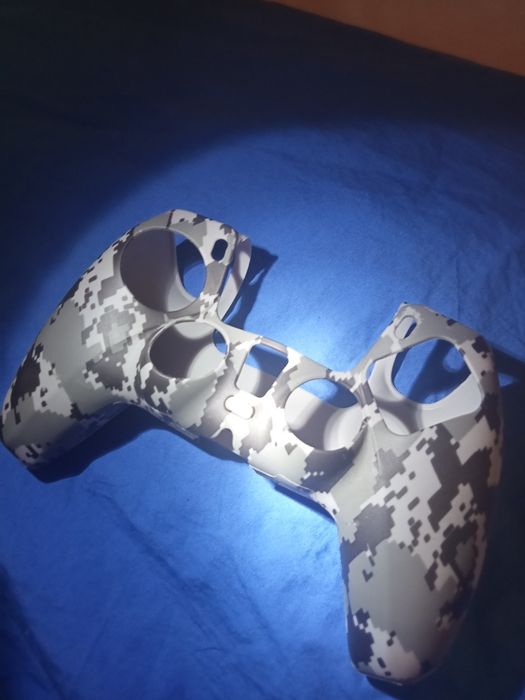 Capa de comando de PS5 em ótimo estado(comando não incluso)