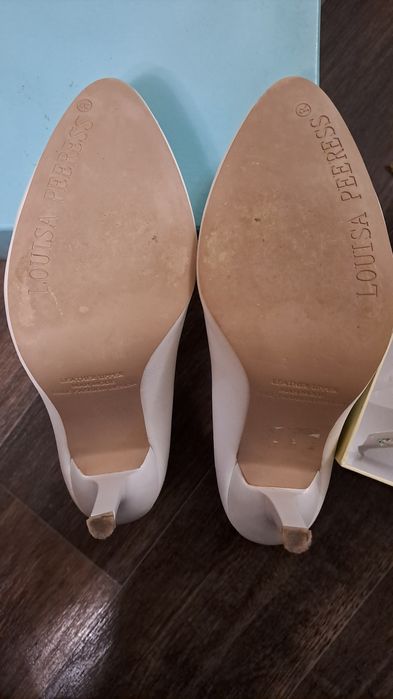 Весільні туфлі шкіряні