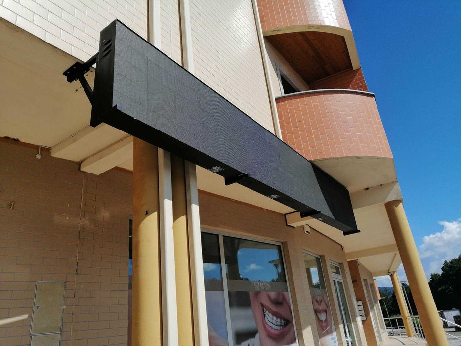 painel outdoor publicidade