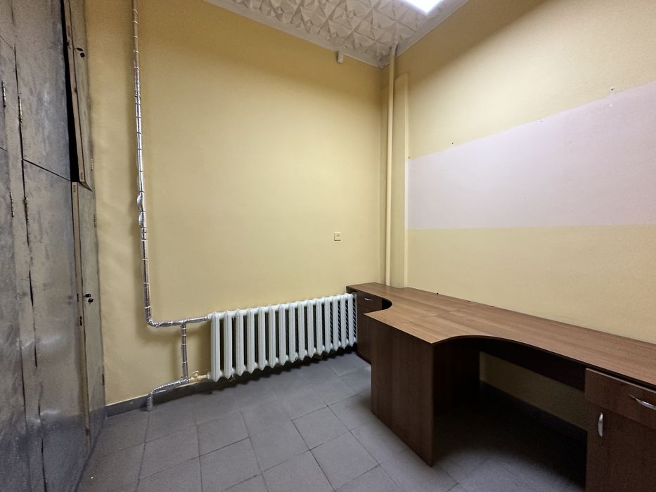 Приміщення 115м на 5 кабінетів по пр-т Грушевського ( 1 Травня), р-н Голлівуд - More