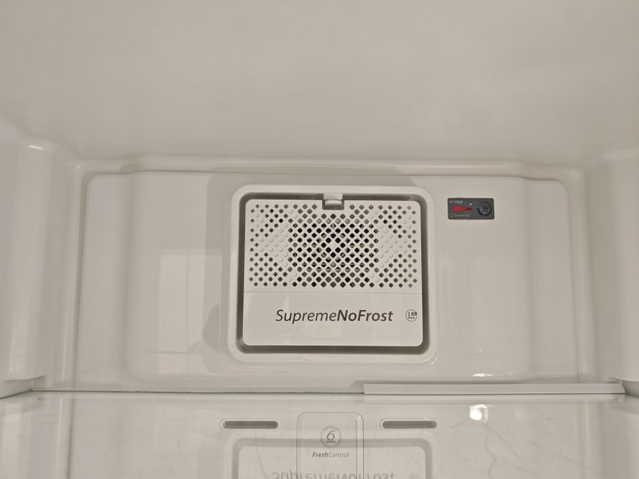 Biała lodówka chłodziarko-zamrażarka Whirlpool 6-ty zmysł