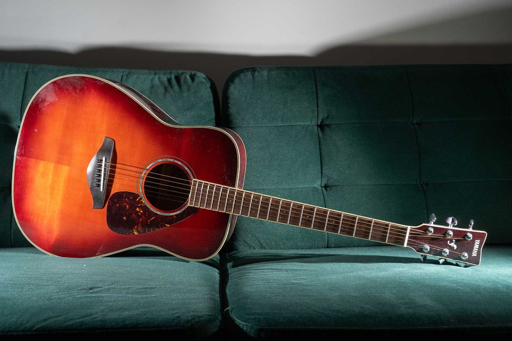 Yamaha FG740SFM VCS - gitara akustyczna, lity top, podpalany klon, stan bdb