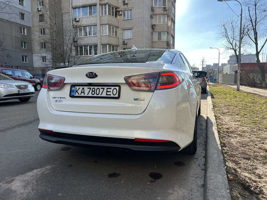 Продам авто KIA Optima hybrid 2014