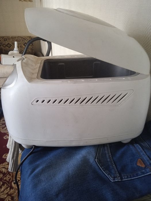 Продам хлебопечку