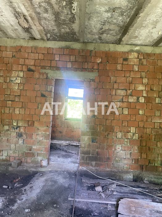 Участок с коробкой в один этаж в Фонтанке.