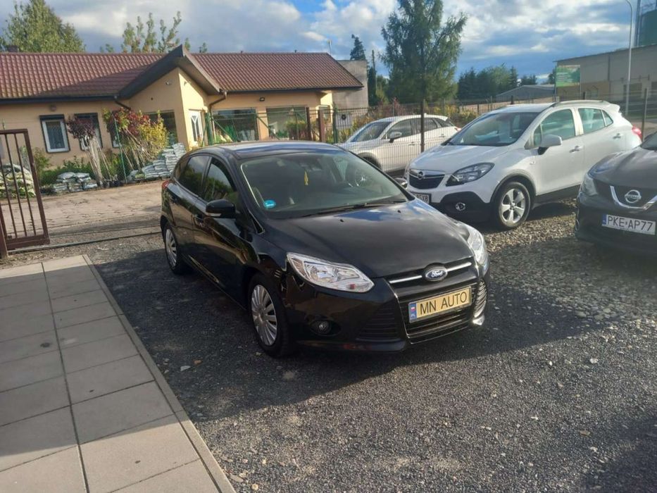 FORD FOKUS MK 3 benzyna super stan
