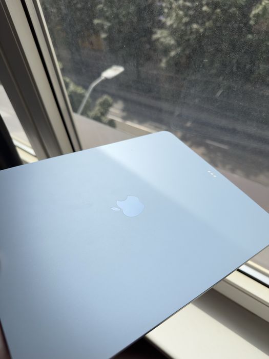 Apple iPad Air 13” M3 256 GB Wi-Fi – Niebieski | Stan idealny | Gwarancja Apple
