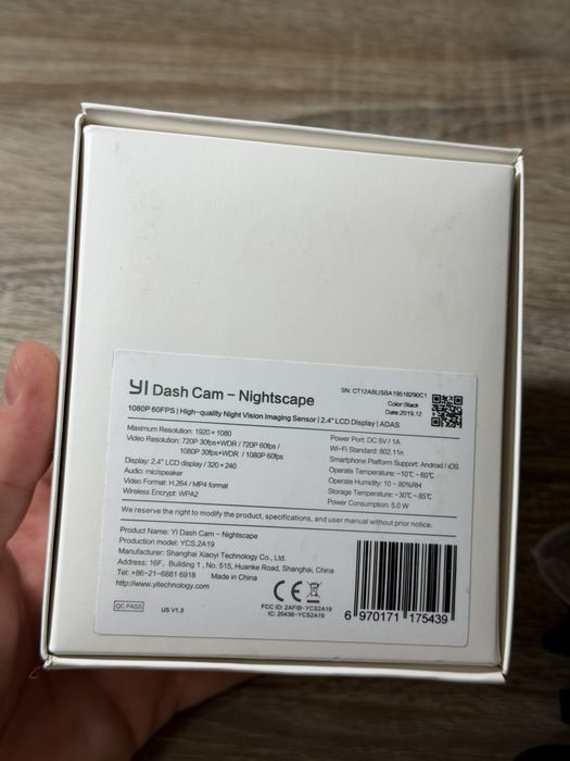 Продам відеореєстратор Xiaomi YI  Dash Cam
