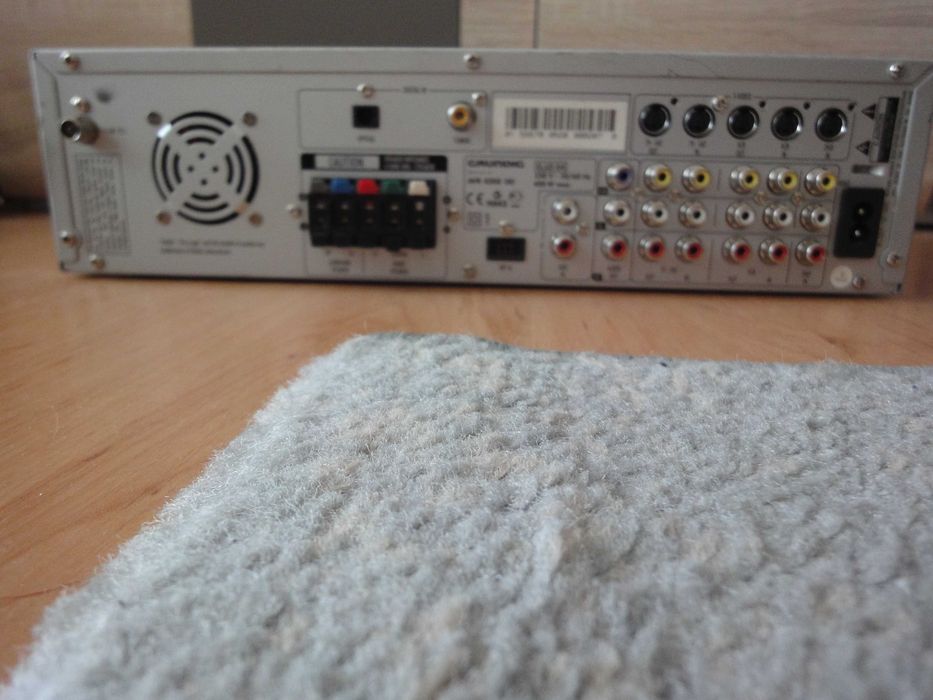 Amplituner kina domowego Grundig