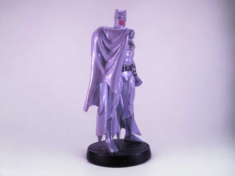 Figura inspirada no Batman White Lantern da DC Comics