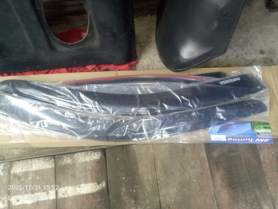 Дефлектор окон новый