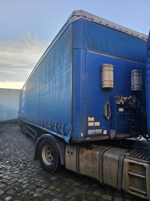 Schmitz Cargobull Firanka