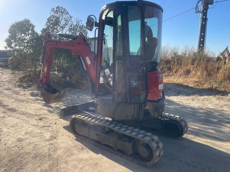 Yanmar VIO25-4 (2.7T) c/ 3 baldes engate rápido, Certificado de conformidade