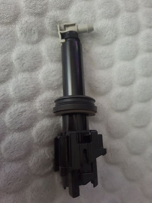 Форсунка омивателя передня toyota camry