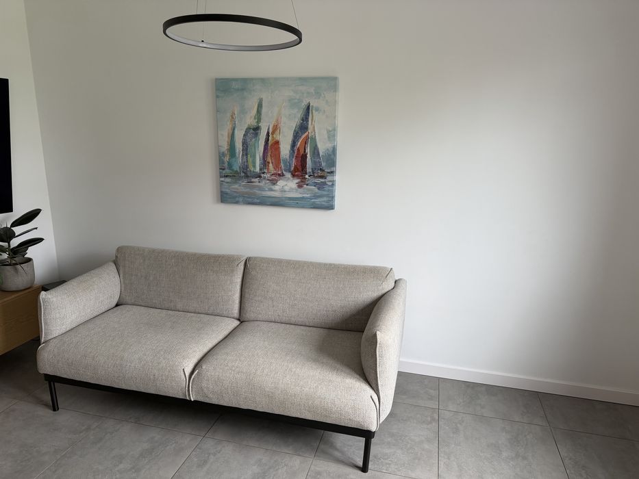 Nowoczesna Sofa ÄPPLARYD