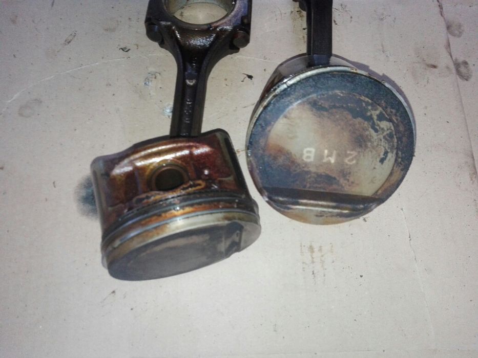 Tloki z korbowodami 2.0 16v 143km g4gc Hyundai/Kia