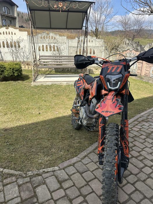Продам кові адванс250